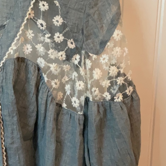 Button-up chambray blouse - Picture 2 of 5